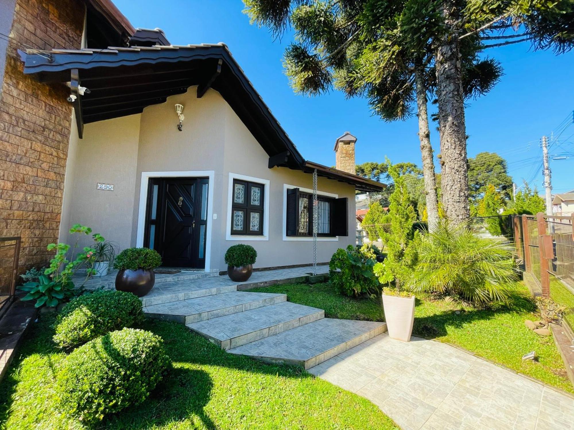 Residencial Pine House Hotel Canela Bagian luar foto