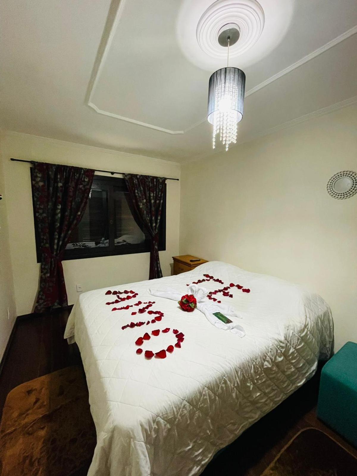 Residencial Pine House Hotel Canela Bagian luar foto